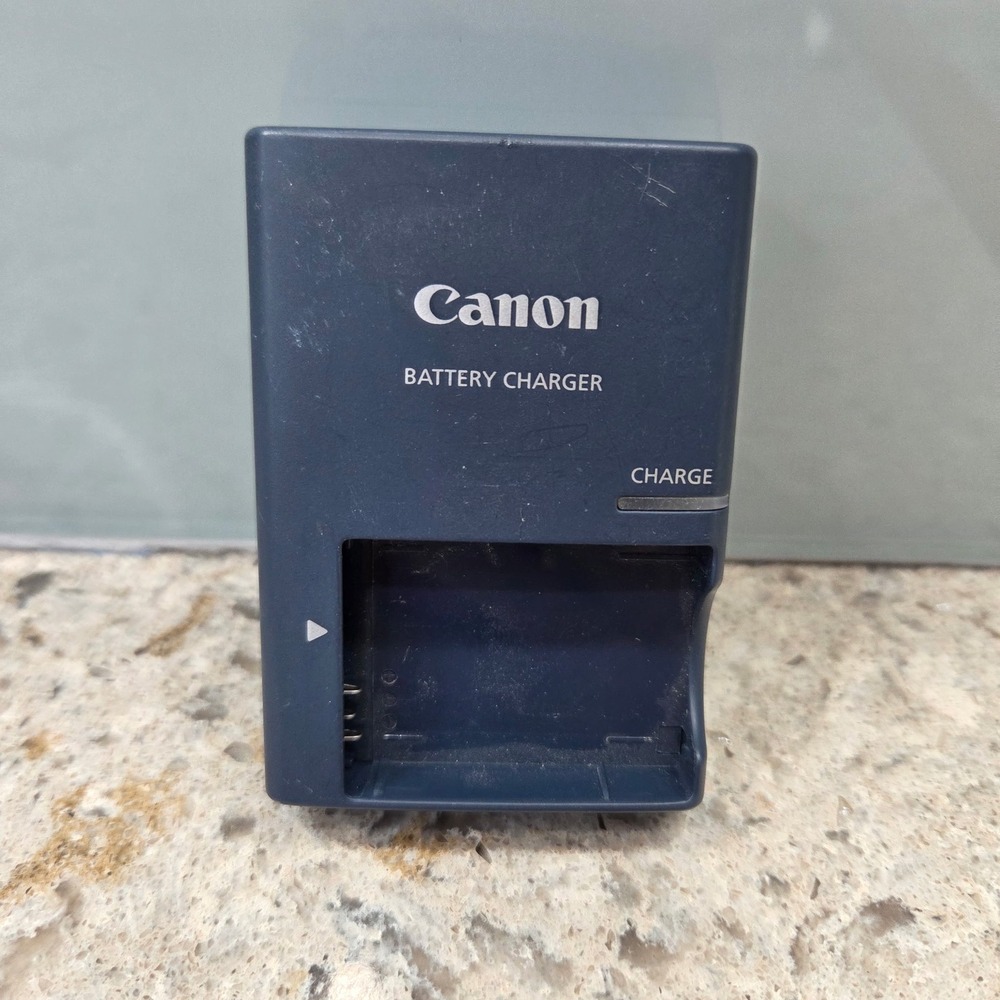 Canon Black Battery Charger